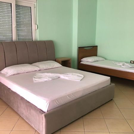 Lungomare apartment Vlorë Exterior foto