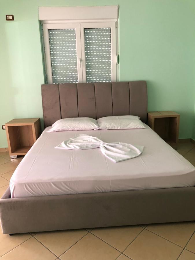 Lungomare apartment Vlorë Exterior foto